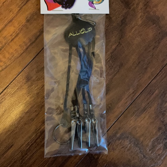 NWT ALLICLIP To Store Loose Items - Picture 3 of 6